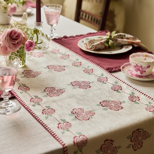 Rose Pattern Table Runner