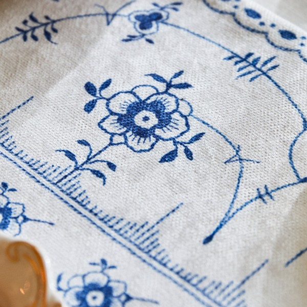 Blue floral pattern table runner