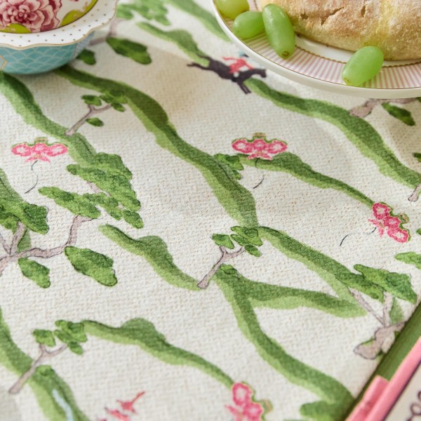Green table runner with natural elements theme