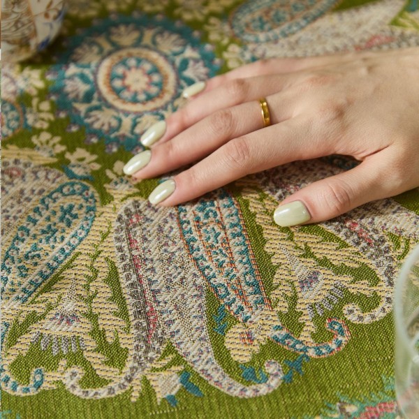 Vintage floral pattern green table runner