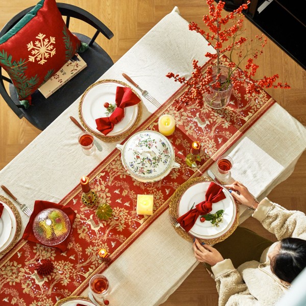 Vintage reindeer and tree pattern table runner