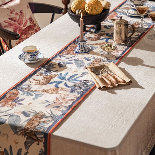 Jungle-themed table runner